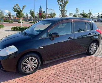 Vermietung Nissan Tiida. Wirtschaft, Komfort Fahrzeug zur Miete in Armenien ✓ Kaution Keine Kaution ✓ Versicherungsoptionen KFZ-HV.