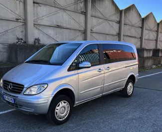 Frontansicht eines Mietwagens Mercedes-Benz Viano in Durres, Albanien ✓ Auto Nr.8710. ✓ Automatisch TM ✓ 0 Bewertungen.