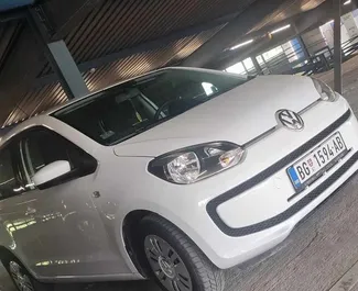 Mietwagen Volkswagen Up! 2019 in Serbien, mit Benzin-Kraftstoff und 80 PS ➤ Ab 30 EUR pro Tag.