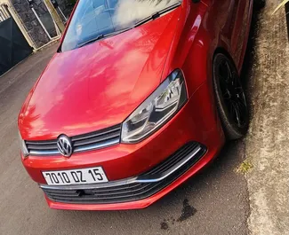 Frontansicht eines Mietwagens Volkswagen Polo auf Mauritius, Mauritius ✓ Auto Nr.8966. ✓ Automatisch TM ✓ 1 Bewertungen.