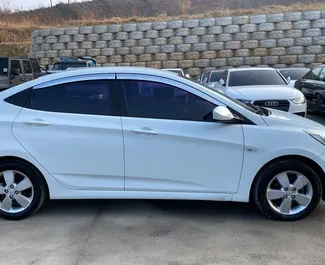 Autovermietung Hyundai Accent Nr.8964 Automatisch in Durres, ausgestattet mit einem 1,6L Motor ➤ Von Erald in Albanien.