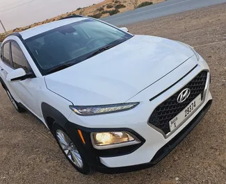 Hyundai Kona 2019 zur Miete verfügbar in Dubai, mit Kilometerbegrenzung 200 km/Tag.