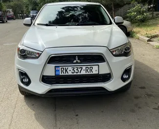 Frontansicht eines Mietwagens Mitsubishi Outlander Sport in Tiflis, Georgien ✓ Auto Nr.8690. ✓ Automatisch TM ✓ 0 Bewertungen.