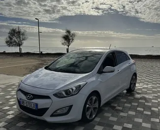 Frontansicht eines Mietwagens Hyundai i30 in Durres, Albanien ✓ Auto Nr.7898. ✓ Automatisch TM ✓ 0 Bewertungen.