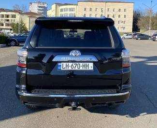 Toyota 4 Runner 2020 zur Miete verfügbar in Kutaisi, mit Kilometerbegrenzung unbegrenzte.