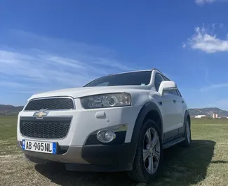 Autovermietung Chevrolet Captiva Nr.9482 Automatisch am Flughafen von Tirana, ausgestattet mit einem 2,0L Motor ➤ Von Romeo in Albanien.