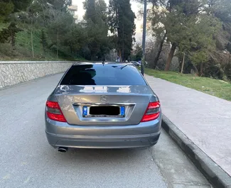 Diesel 2,2L Motor von Mercedes-Benz C220 2011 zur Miete in Durres.