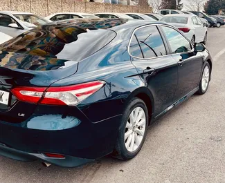 Vermietung Toyota Camry. Komfort, Premium Fahrzeug zur Miete in Georgien ✓ Kaution Keine Kaution ✓ Versicherungsoptionen KFZ-HV, TKV, VKV Plus, VKV Komplett.