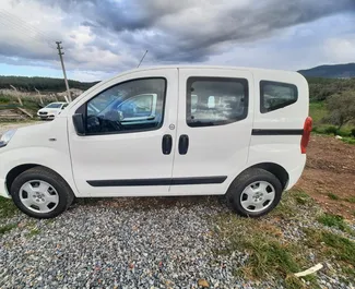 Autovermietung Fiat Fiorino Nr.9393 Schaltgetriebe am Flughafen Bodrum, ausgestattet mit einem 1,4L Motor ➤ Von Leo in der Türkei.