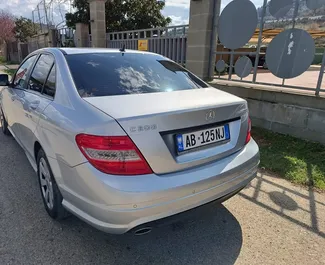 Vermietung Mercedes-Benz C220 d. Komfort, Premium Fahrzeug zur Miete in Albanien ✓ Kaution Einzahlung von 100 EUR ✓ Versicherungsoptionen KFZ-HV, TKV, VKV Plus, VKV Komplett, Diebstahlschutz.