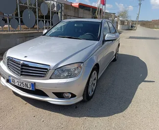 Frontansicht eines Mietwagens Mercedes-Benz C220 d in Tirana, Albanien ✓ Auto Nr.9468. ✓ Automatisch TM ✓ 0 Bewertungen.