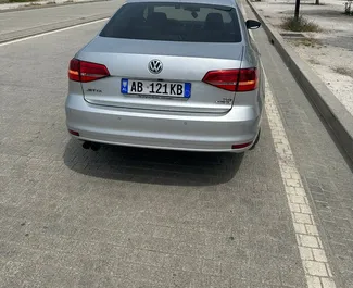 Autovermietung Volkswagen Jetta Nr.9564 Automatisch in Tirana, ausgestattet mit einem 2,0L Motor ➤ Von Besmir in Albanien.