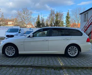 Vermietung BMW 3-series Touring. Komfort, Premium Fahrzeug zur Miete in der Tschechischen Republik ✓ Kaution Einzahlung von 400 EUR ✓ Versicherungsoptionen KFZ-HV, TKV, VKV Plus, VKV Komplett, Diebstahlschutz, Ausland, Keine Kaution.