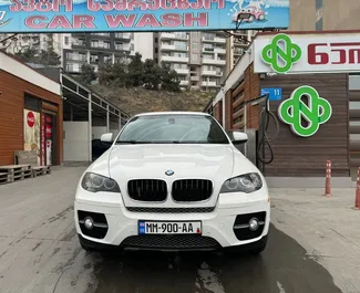 Frontansicht eines Mietwagens BMW X6 in Tiflis, Georgien ✓ Auto Nr.9660. ✓ Automatisch TM ✓ 0 Bewertungen.