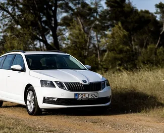 Frontansicht eines Mietwagens Skoda Octavia Combi in Podgorica, Montenegro ✓ Auto Nr.6606. ✓ Automatisch TM ✓ 1 Bewertungen.