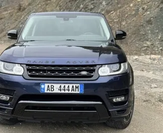 Frontansicht eines Mietwagens Land Rover Range Rover Sport in Tirana, Albanien ✓ Auto Nr.10017. ✓ Automatisch TM ✓ 0 Bewertungen.