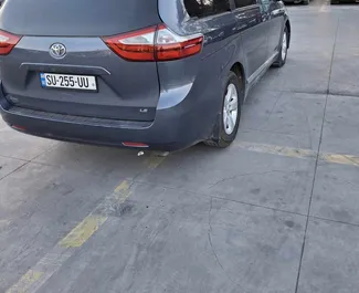 Autovermietung Toyota Sienna Nr.10155 Automatisch in Tiflis, ausgestattet mit einem 3,5L Motor ➤ Von Irakli in Georgien.