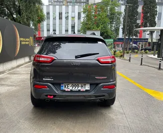 Vermietung Jeep Cherokee. Komfort, SUV, Crossover Fahrzeug zur Miete in Georgien ✓ Kaution Einzahlung von 300 GEL ✓ Versicherungsoptionen KFZ-HV.