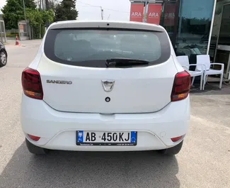 Diesel 1,5L Motor von Dacia Sandero 2017 zur Miete in Tirana.