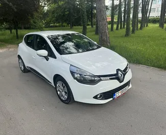 Autovermietung Renault Clio 4 Nr.10249 Schaltgetriebe in Budva, ausgestattet mit einem 1,5L Motor ➤ Von Filip in Montenegro.