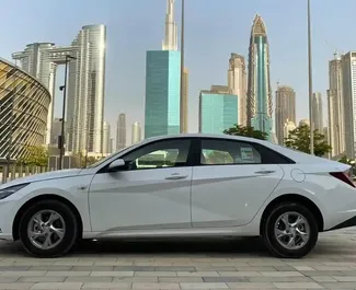 Frontansicht eines Mietwagens Hyundai Elantra in Dubai, VAE ✓ Auto Nr.9934. ✓ Automatisch TM ✓ 1 Bewertungen.