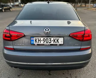 Mietwagen Volkswagen Passat 2016 in Georgien, mit Benzin-Kraftstoff und 180 PS ➤ Ab 110 GEL pro Tag.