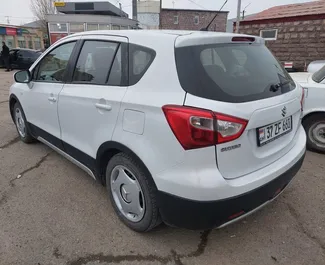 Benzin 1,6L Motor von Suzuki SX4 S-Cross 2014 zur Miete in Eriwan.