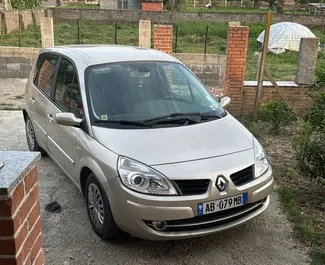 Frontansicht eines Mietwagens Renault Scenic in Tirana, Albanien ✓ Auto Nr.10066. ✓ Automatisch TM ✓ 0 Bewertungen.