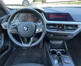 BMW 116d 2023 zur Miete verfügbar in Rafailovici, mit Kilometerbegrenzung unbegrenzte.