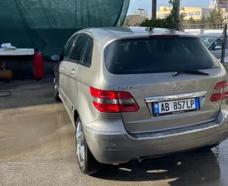 Vermietung Mercedes-Benz B-Class. Komfort, Premium Fahrzeug zur Miete in Albanien ✓ Kaution Einzahlung von 100 EUR ✓ Versicherungsoptionen KFZ-HV, TKV, VKV Komplett.