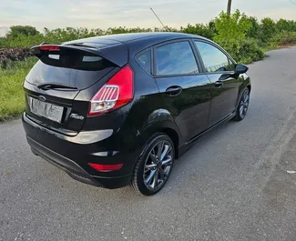 Mietwagen Ford Fiesta 2017 in Griechenland, mit Diesel-Kraftstoff und 120 PS ➤ Ab 35 EUR pro Tag.