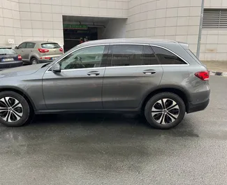 Mietwagen Mercedes-Benz GLC-Class 2020 auf Zypern, mit Benzin-Kraftstoff und 197 PS ➤ Ab 200 EUR pro Tag.