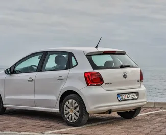 Mietwagen Volkswagen Polo 2014 in Montenegro, mit Benzin-Kraftstoff und 100 PS ➤ Ab 25 EUR pro Tag.