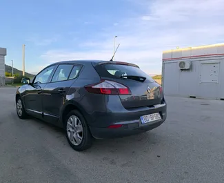 Vermietung Renault Megane. Komfort Fahrzeug zur Miete in Montenegro ✓ Kaution Keine Kaution ✓ Versicherungsoptionen KFZ-HV, VKV Plus, Insassen, Ausland.