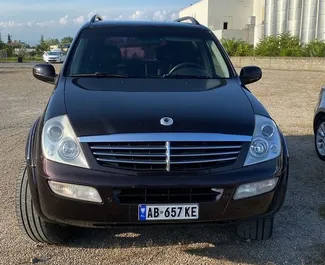 Frontansicht eines Mietwagens SsangYong Rexton in Tirana, Albanien ✓ Auto Nr.10503. ✓ Automatisch TM ✓ 0 Bewertungen.