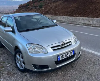 Frontansicht eines Mietwagens Toyota Corolla in Tirana, Albanien ✓ Auto Nr.10416. ✓ Automatisch TM ✓ 0 Bewertungen.