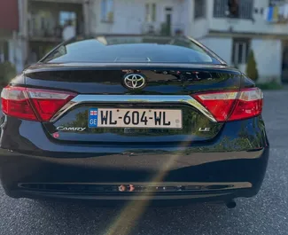 Vermietung Toyota Camry. Komfort, Premium Fahrzeug zur Miete in Georgien ✓ Kaution Einzahlung von 200 GEL ✓ Versicherungsoptionen KFZ-HV, TKV, VKV Plus, Diebstahlschutz.