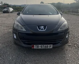 Autovermietung Peugeot 308 Nr.10443 Automatisch am Flughafen von Tirana, ausgestattet mit einem 1,6L Motor ➤ Von Marenglen in Albanien.