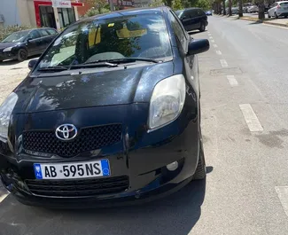 Autovermietung Toyota Yaris Nr.8604 Schaltgetriebe in Durres, ausgestattet mit einem 1,4L Motor ➤ Von Alfret in Albanien.