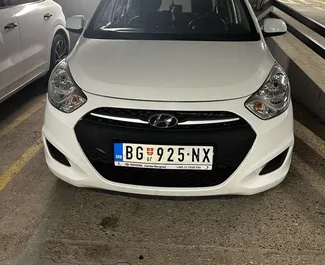 Autovermietung Hyundai i10 Nr.8369 Schaltgetriebe am Belgrader Flughafen, ausgestattet mit einem 1,0L Motor ➤ Von Suzana in Serbien.