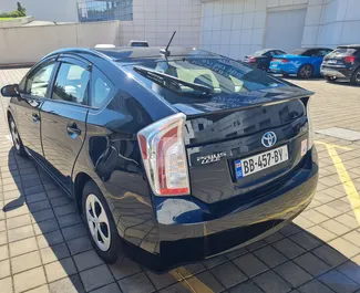 Vermietung Toyota Prius. Wirtschaft, Komfort Fahrzeug zur Miete in Georgien ✓ Kaution Einzahlung von 280 GEL ✓ Versicherungsoptionen KFZ-HV, VKV Plus.