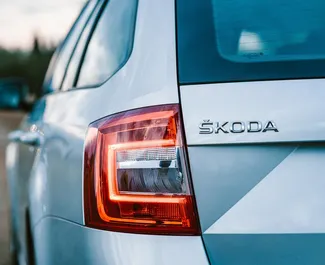 Vermietung Skoda Octavia Combi. Komfort Fahrzeug zur Miete in Montenegro ✓ Kaution Einzahlung von 200 EUR ✓ Versicherungsoptionen KFZ-HV, TKV, VKV Plus, VKV Komplett, Diebstahlschutz, Ausland, Junge, Keine Kaution.