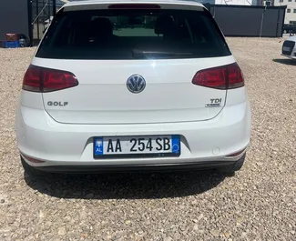 Vermietung Volkswagen Golf 7. Wirtschaft, Komfort Fahrzeug zur Miete in Albanien ✓ Kaution Keine Kaution ✓ Versicherungsoptionen KFZ-HV, TKV, VKV Komplett, Ausland, Junge.