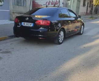 Autovermietung Volkswagen Jetta Nr.10594 Automatisch in Tirana, ausgestattet mit einem 2,5L Motor ➤ Von Oltjon in Albanien.