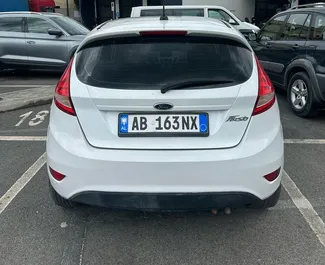 Vermietung Ford Fiesta. Wirtschaft Fahrzeug zur Miete in Albanien ✓ Kaution Keine Kaution ✓ Versicherungsoptionen KFZ-HV, Ausland, Junge.