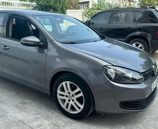 Mietwagen Volkswagen Golf 6 2010 in Albanien, mit Benzin-Kraftstoff und 120 PS ➤ Ab 23 EUR pro Tag.