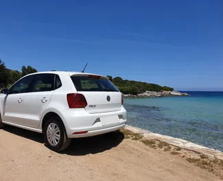 Mietwagen Volkswagen Polo 2018 in Griechenland, mit Benzin-Kraftstoff und 75 PS ➤ Ab 31 EUR pro Tag.