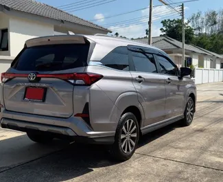 Mietwagen Toyota Veloz 2024 in Thailand, mit Benzin-Kraftstoff und 105 PS ➤ Ab 900 THB pro Tag.