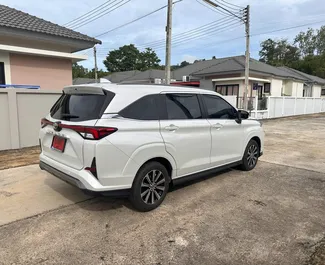 Mietwagen Toyota Veloz 2024 in Thailand, mit Benzin-Kraftstoff und 105 PS ➤ Ab 900 THB pro Tag.