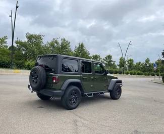 Vermietung Jeep Wrangler. Komfort, SUV Fahrzeug zur Miete in Georgien ✓ Kaution Einzahlung von 800 GEL ✓ Versicherungsoptionen KFZ-HV, TKV.